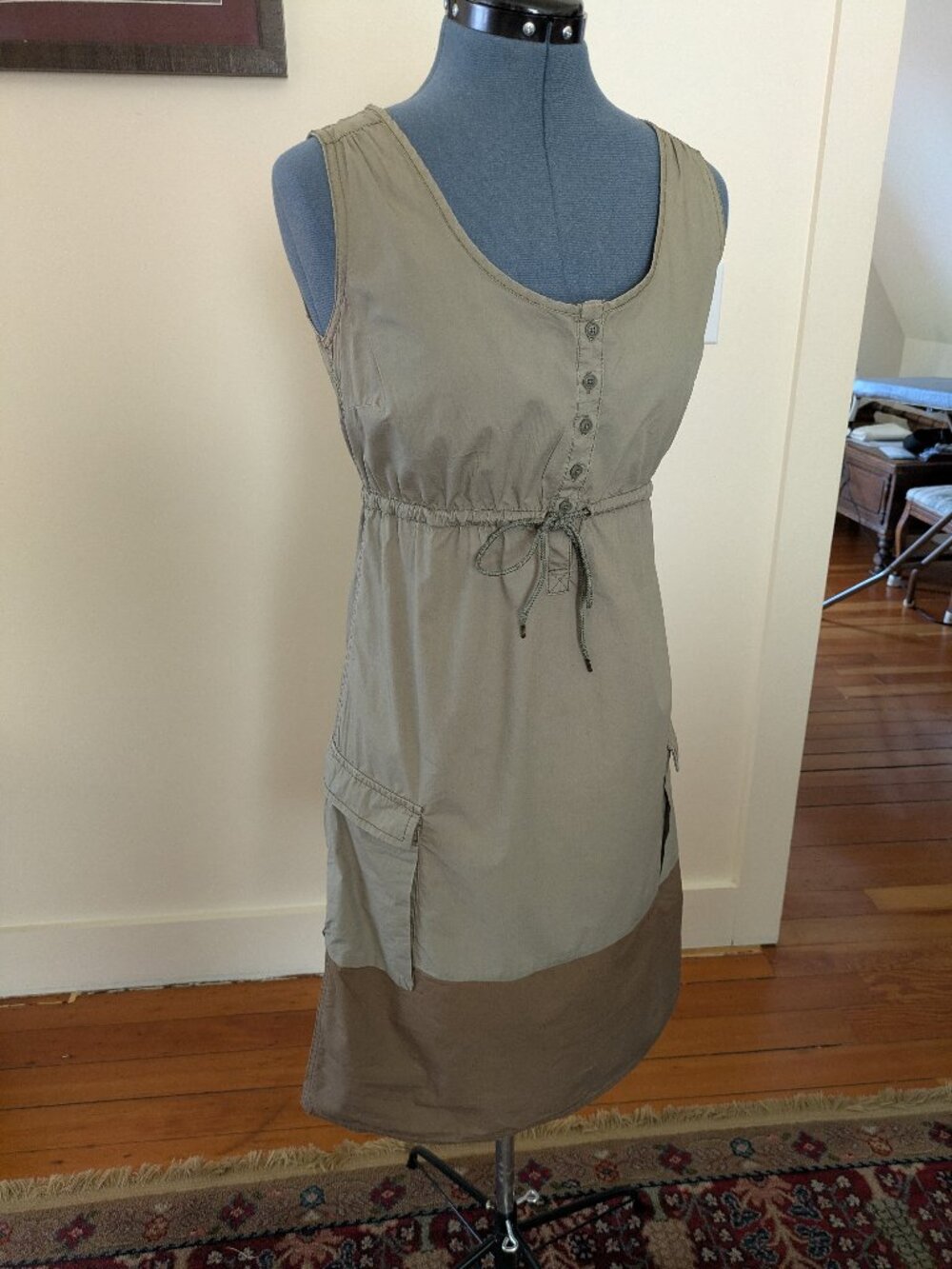 young olive green Eddie Bauer dress - size S